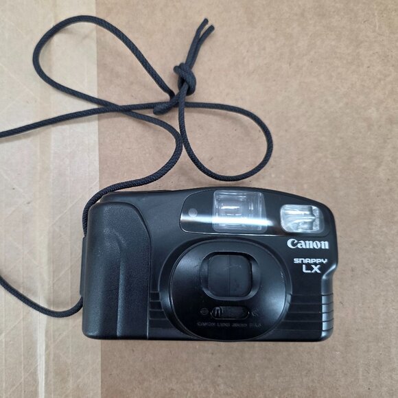 Canon Snappy LX 35mm Camera Point and Shoot Camera Tested - Picture 1 of 6